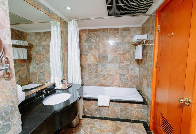 سوییت, A25 Luxury