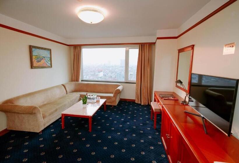 سوییت, A25 Luxury