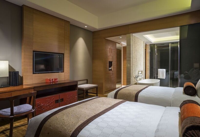 Номер Стандарт, Hualuxe Yangjiang City Center, An Ihg