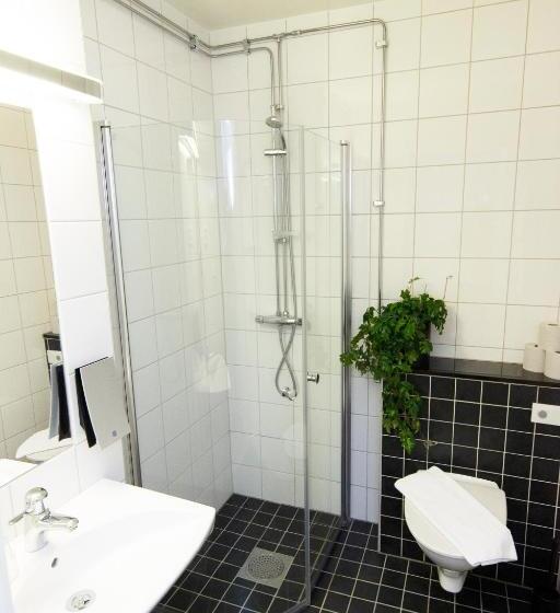 اتاق استاندارد چهار تخته, City Central Hotel örebro By First Hotels