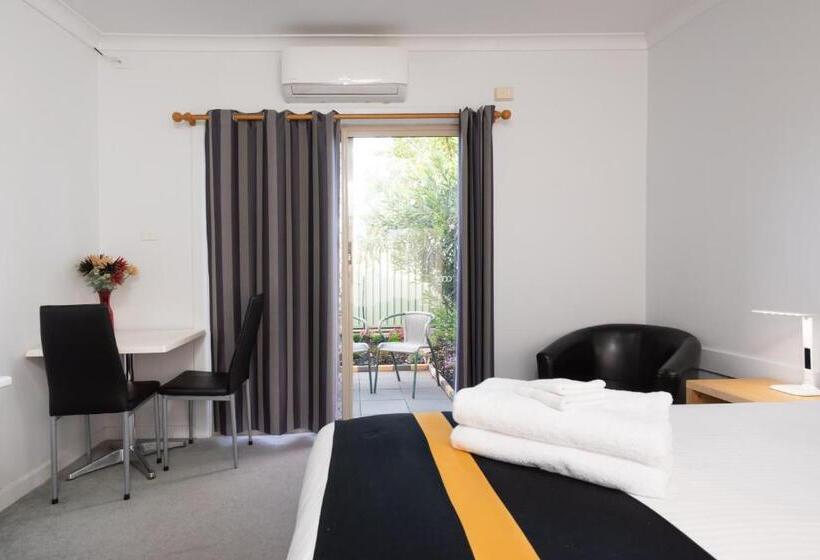 스위트, Euroa Motor Inn