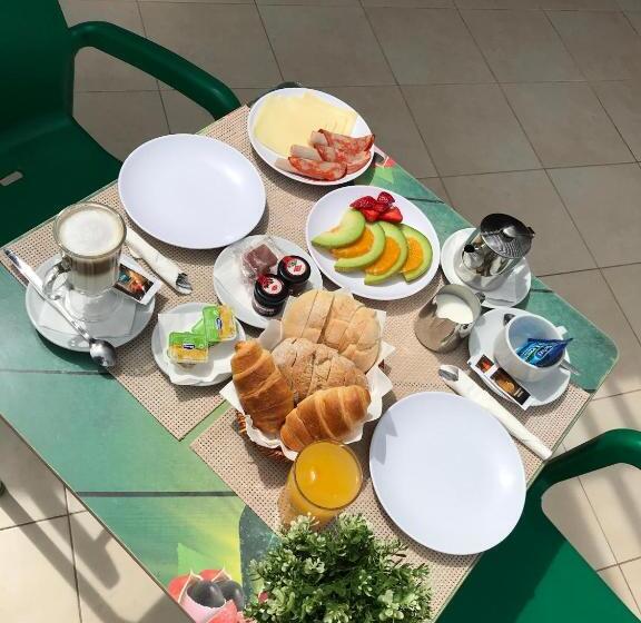 Студия Стандарт Вид на Город, Ourabay Hotel Apartamento   Art & Holidays