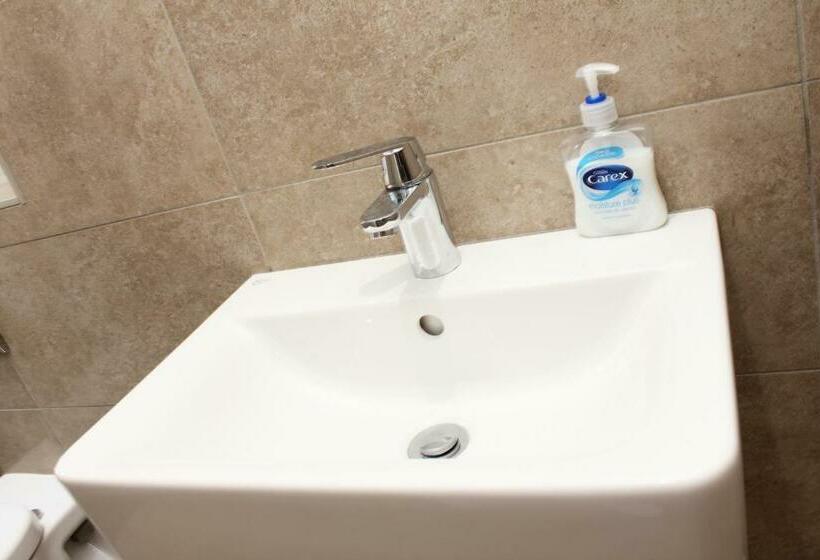 Номер Стандарт Трехместный, Brentwood Guest House