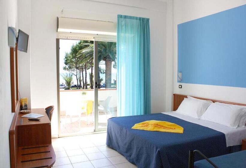 اتاق سه نفره دلوکس با چشم‌انداز دریا, San Remo   All Inclusive   Fronte Mare   Spiaggia Privata