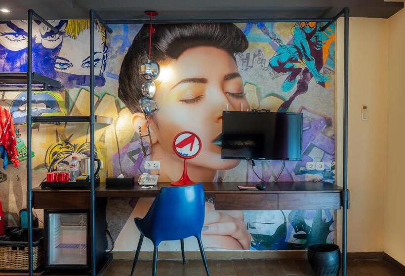 استودیوی استاندارد, Viva Dash Hotel Seminyak