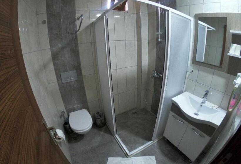 تختخواب در اتاق مشترک, Bellamaritimo