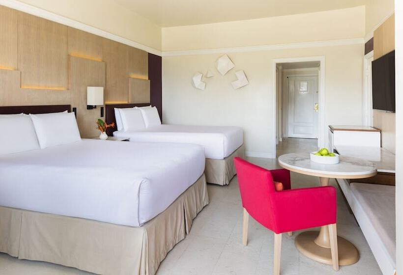 اتاق کلاب, Hyatt Ziva Rose Hall All Inclusive