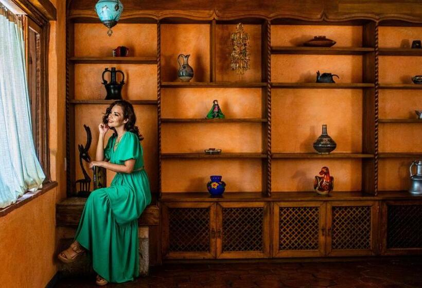 اتاق لوکس, La Joyita Cuernavaca
