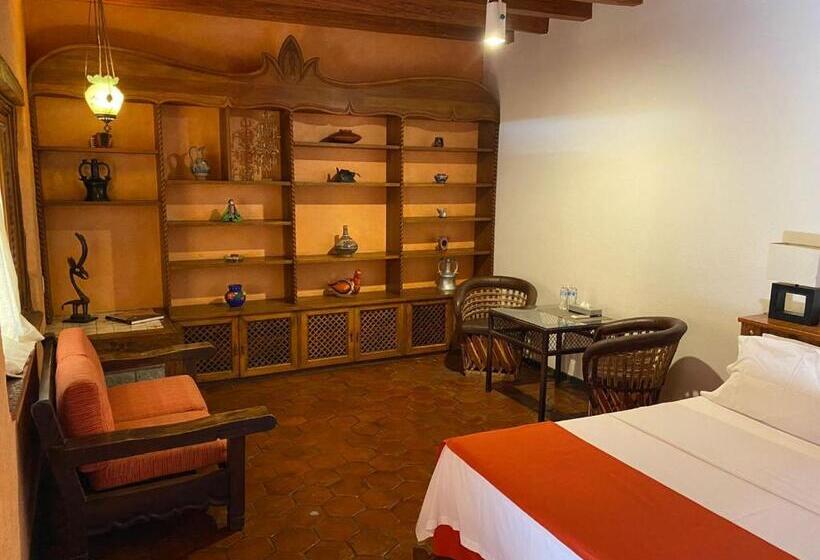 اتاق لوکس, La Joyita Cuernavaca
