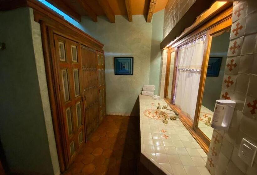 اتاق لوکس با تخت بزرگ, La Joyita Cuernavaca