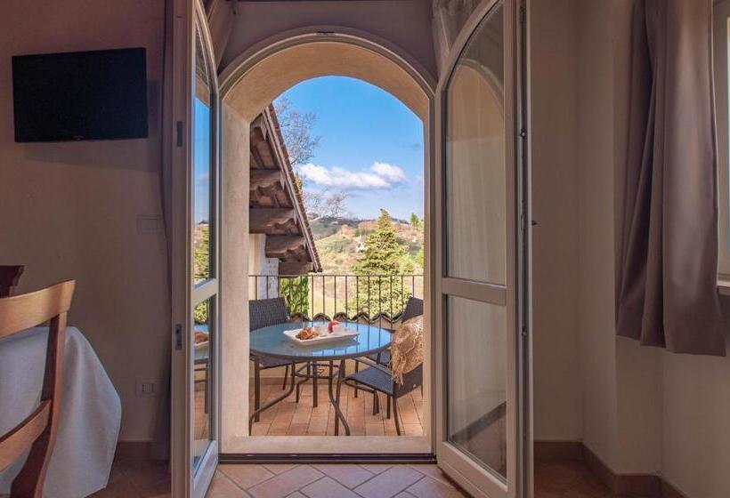 Апартаменты 1 Спальня с Террасой, Antica Residenza Montereano