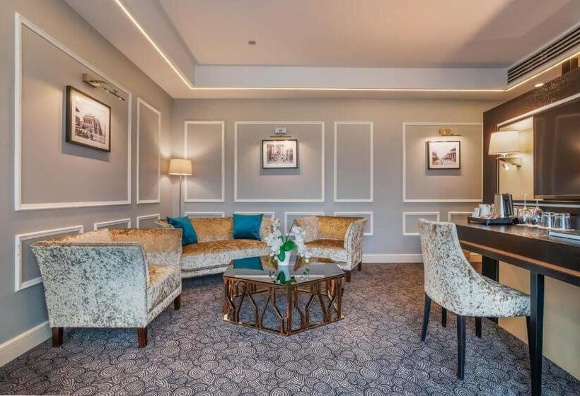 Номер Deluxe с Балконом, Eurostars Danube Budapest