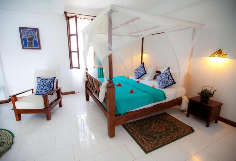Люкс, Flame Tree Cottages