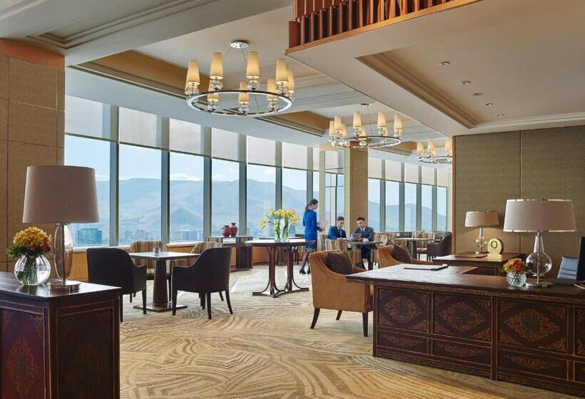 Номер Deluxe Кровать Кинг, Shangrila Ulaanbaatar