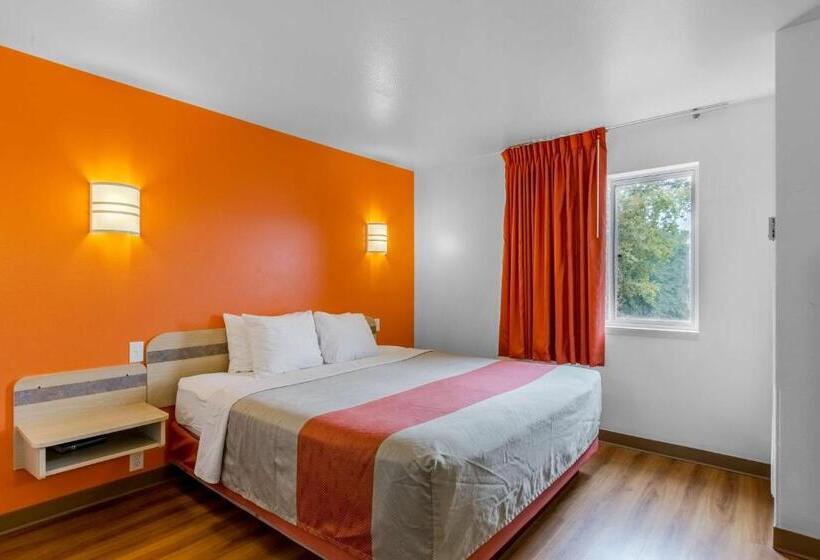 Номер Стандарт, Motel 6 Baraboo, Wi   Lake Delton Wisconsin Dells
