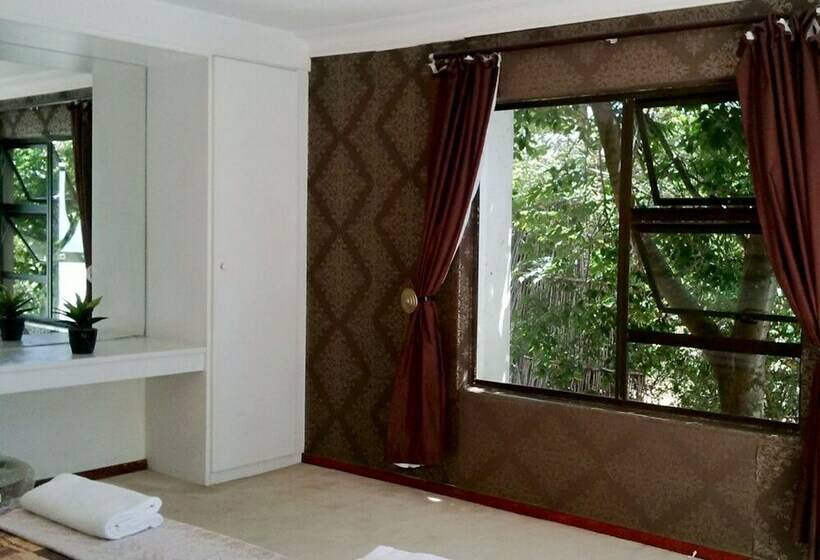 חדר סטנדרט, Noraclox Inn