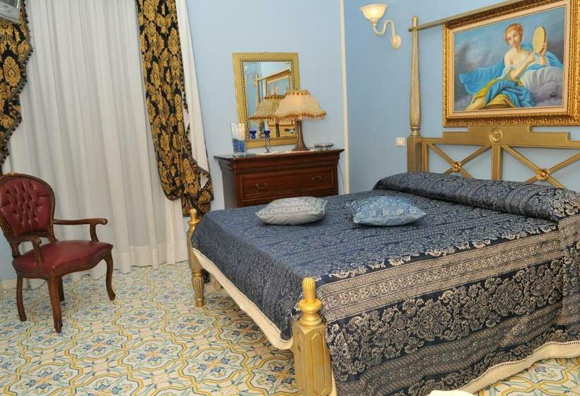 Люкс с Балконом, Albergo Roses