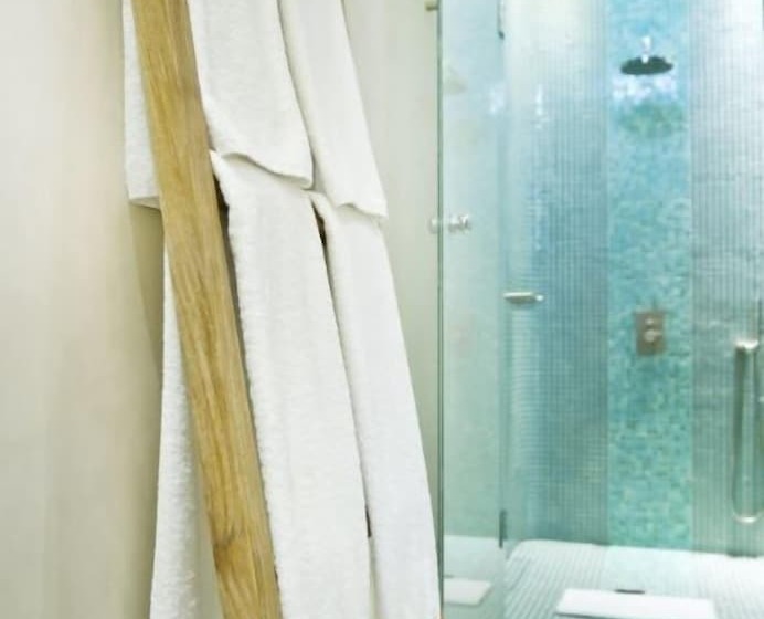 Люкс Вид на Море, Allure Suites