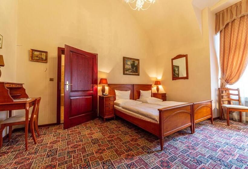 Номер Стандарт, Chateau Zbiroh