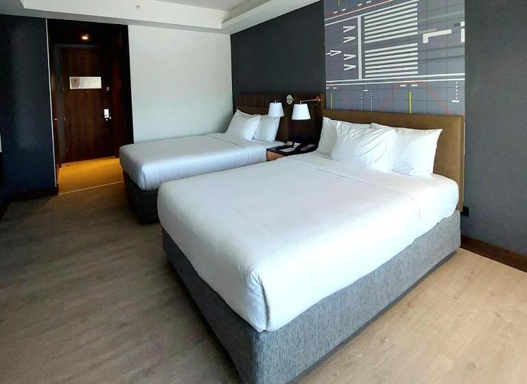 اتاق استاندارد با 2 تخت دوبل, Courtyard By Marriott Santiago Airport