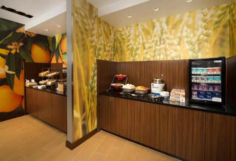 Номер Стандарт Адаптированный для Инвалидов, Fairfield Inn & Suites By Marriott Arundel Mills Bwi Airport