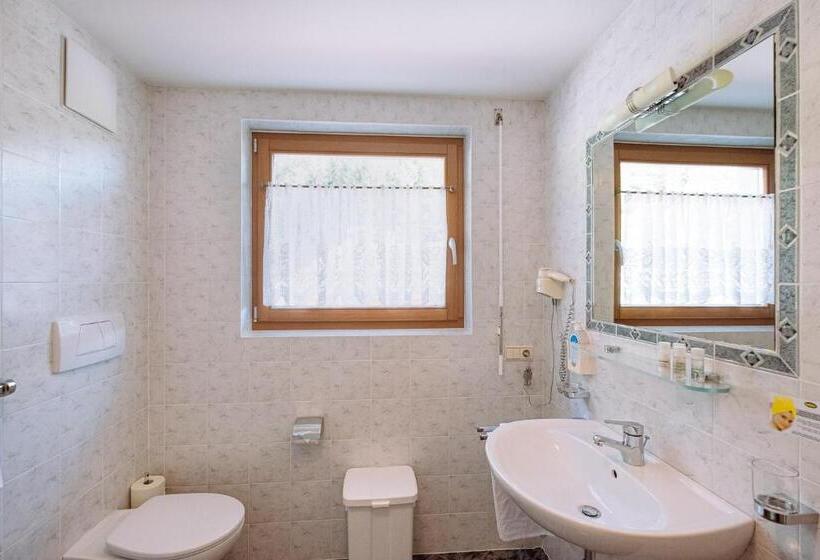اتاق سوپریور, Naturhotel Miraval