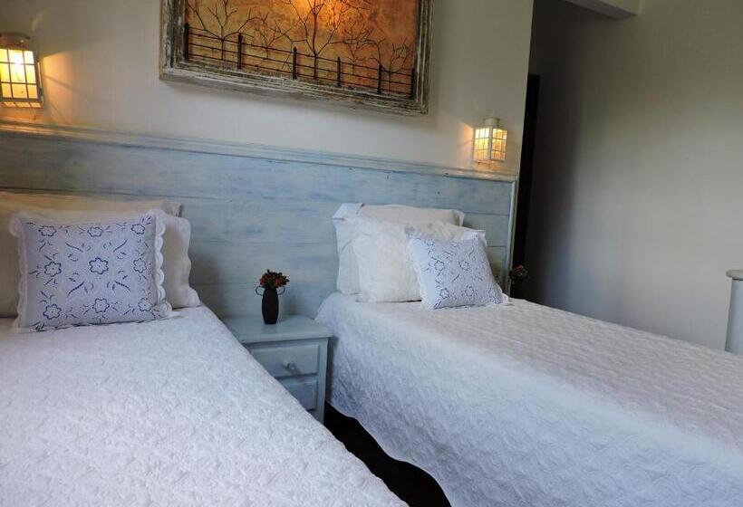 Quarto Estandar, Pousada Araujo Bazilio