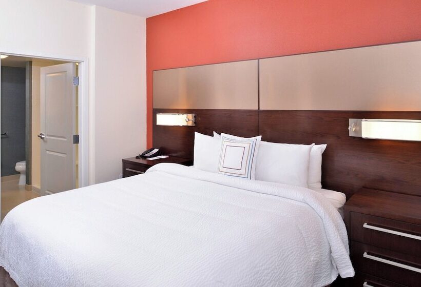 Люкс 2 Спальни, Residence Inn By Marriott East Lansing