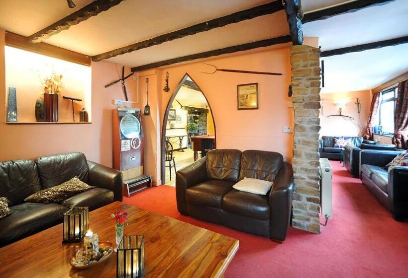 Номер Стандарт, The West Country Inn