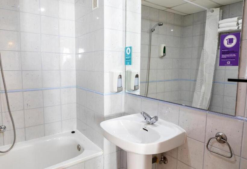 اتاق استاندارد سه نفره, Alda Centro Palencia