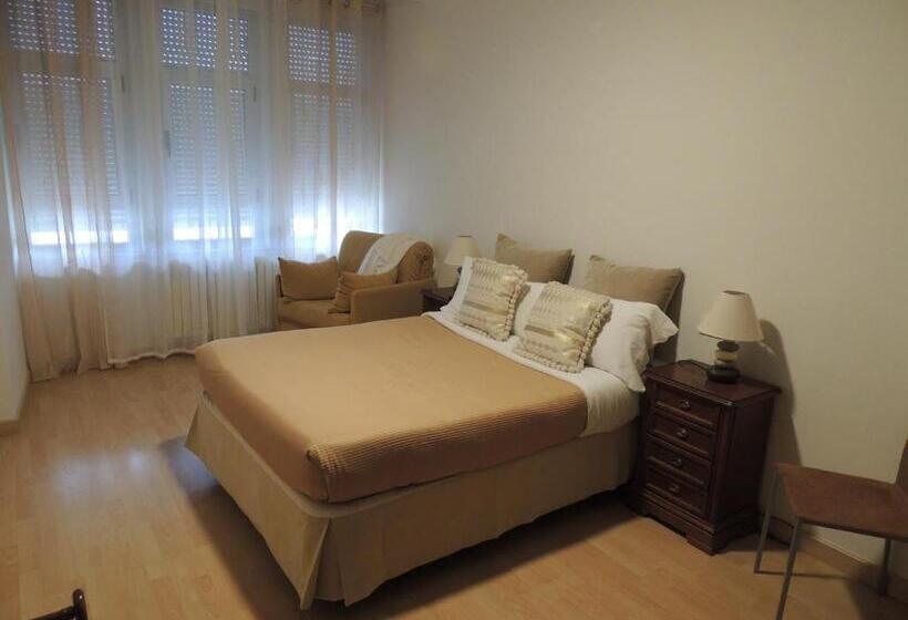 四人标准间, Casa Belón
