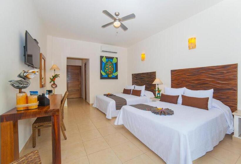 חדר סטנדרט עם מרפסת ונוף לים, Quinta Bella Huatulco
