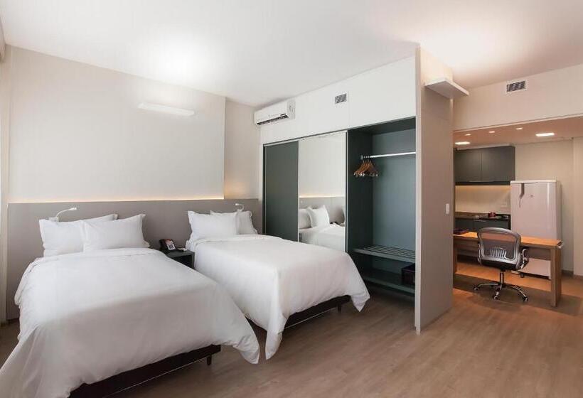 סוויטה, Esuites Virgínia Luxemburgo