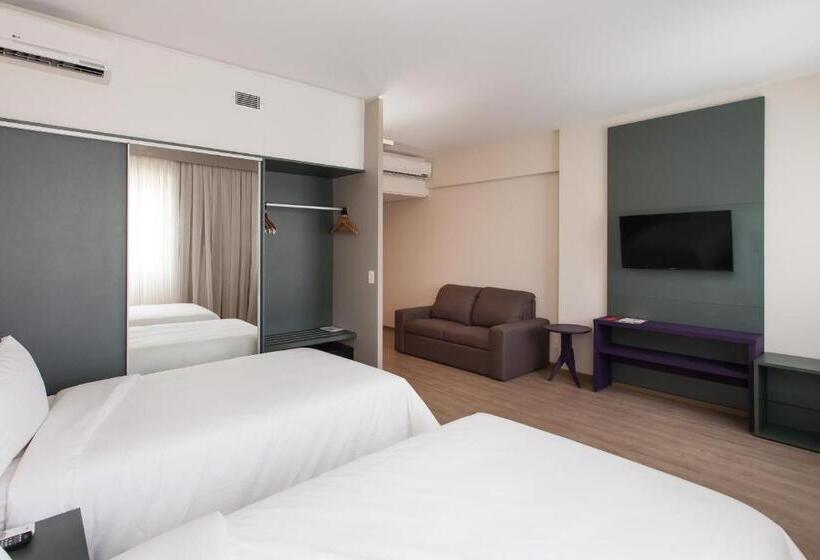 סוויטה, Esuites Virgínia Luxemburgo