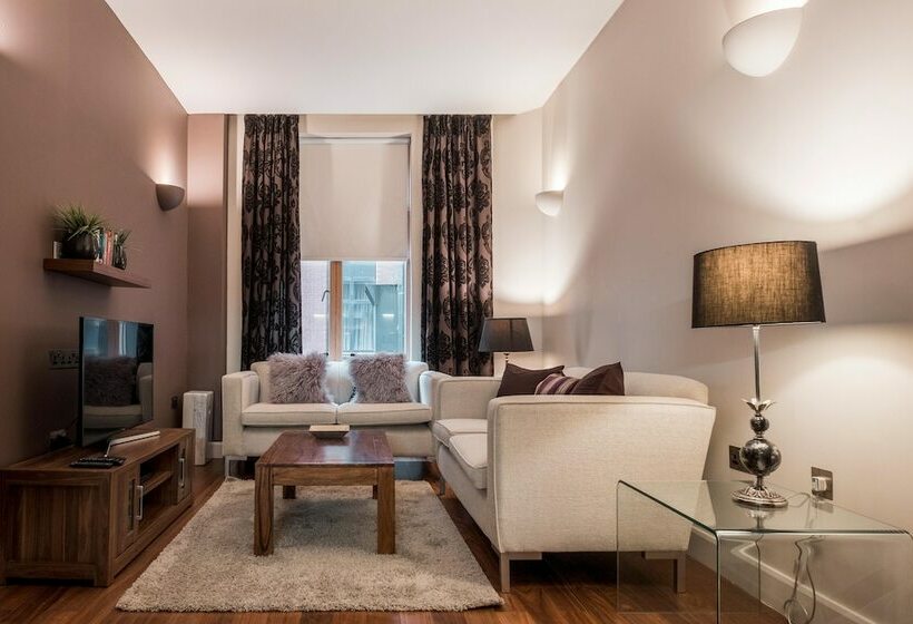 Апартаменты 1 Спальня, The Chambers   Park Place   Apartments