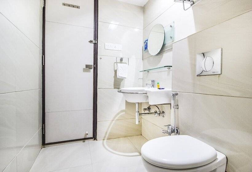 Номер Deluxe, Fabhotel Amrit Residency