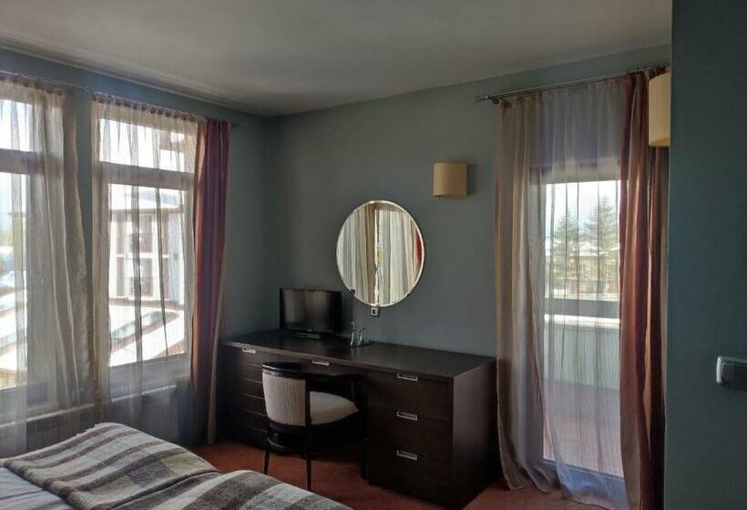 Quarto Deluxe com Sacada, Famil   Adults Only