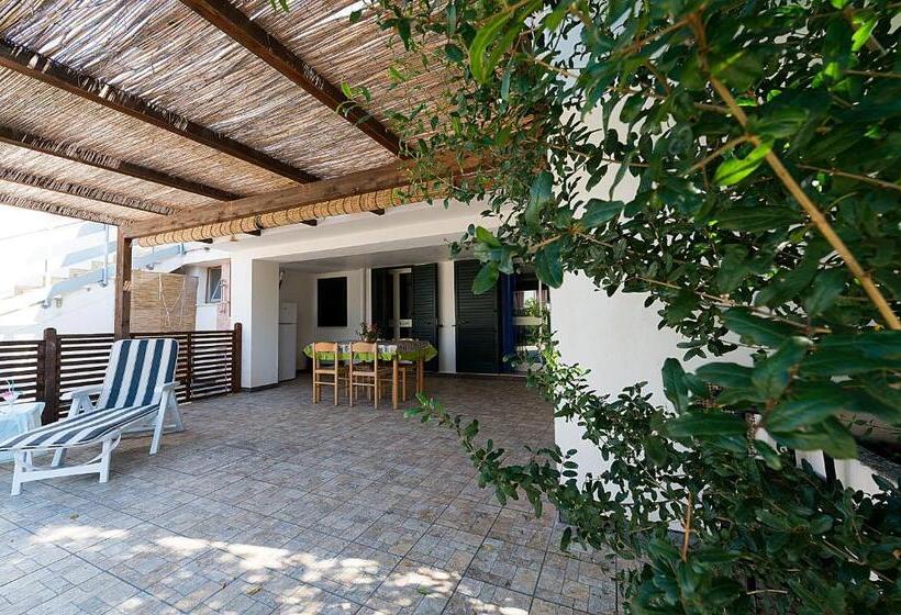 Номер Стандарт Трехместный, Casa Rosa Di Mare & Marina