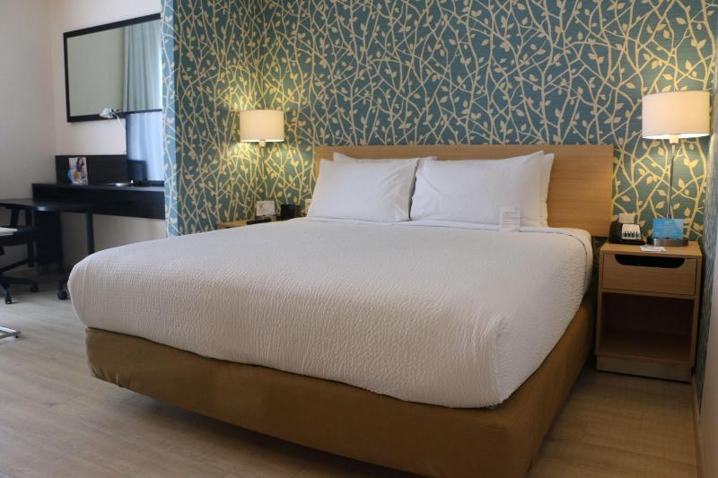 Suíte Cama King, Fairfield Inn & Suites Queretaro Juriquilla