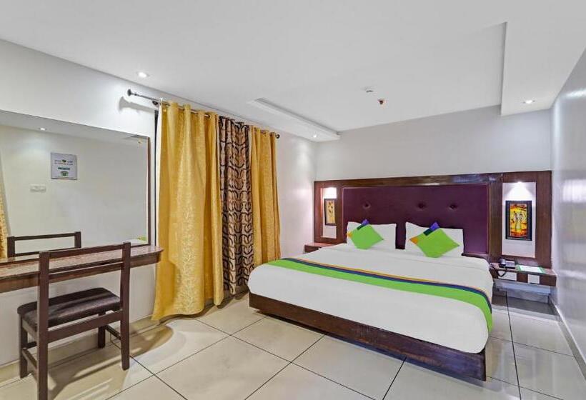 디럭스 룸, Treebo South Avenue, 700 Mts From Promenade Beach