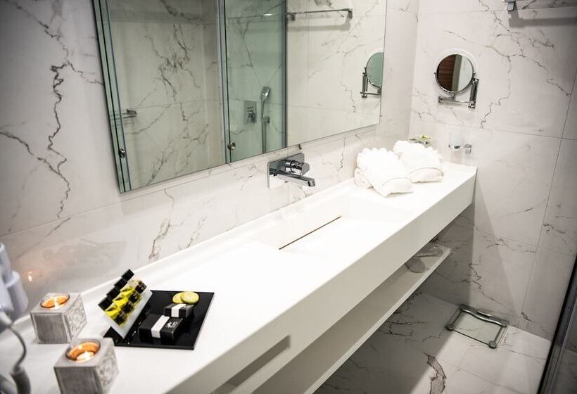 Трехместный Номер Deluxe, Lagaria