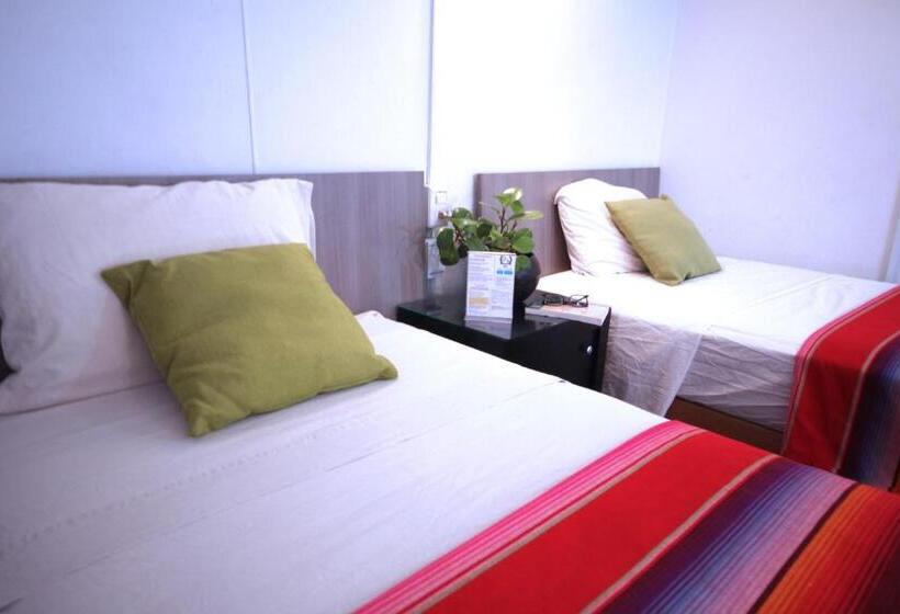 Chambre Familiale, Del Refugio