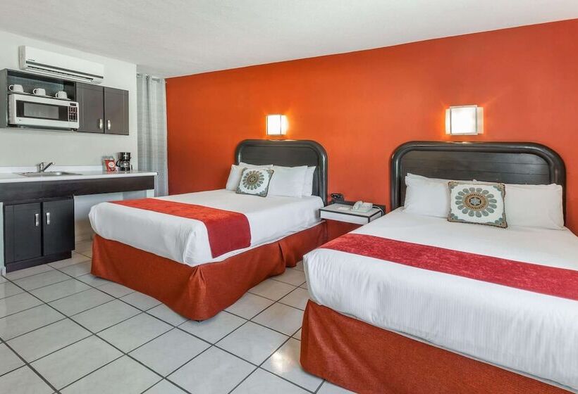 Habitació Estàndard 2 Llits Matrimoni, Howard Johnson Leon Avenida