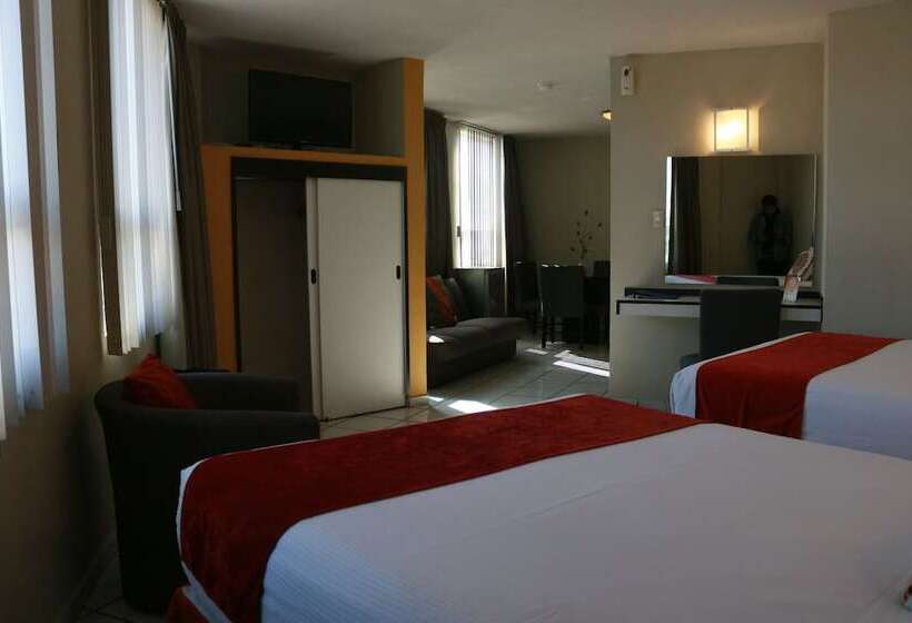 Junior Suite, Howard Johnson Leon Avenida