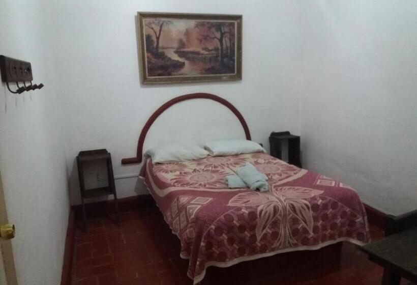 エコノミーシングルルーム, Posada De La Condesa