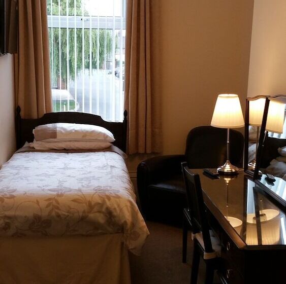 Номер Стандарт Индивидуальный, Kingswood Guest House