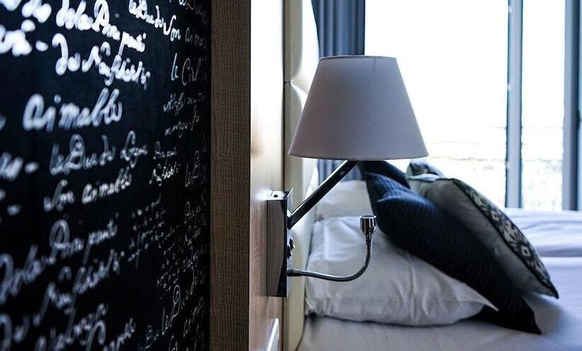 스탠다드 룸, Grand Hôtel Brive