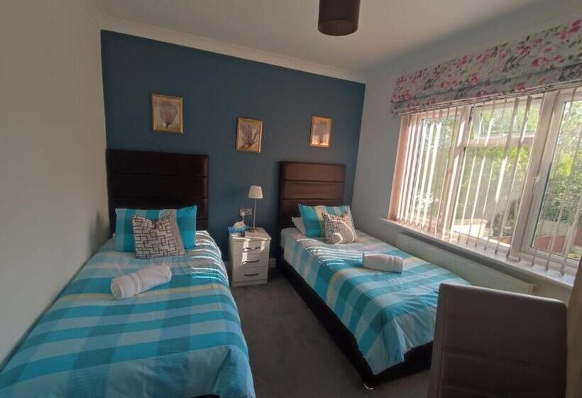 带共用浴室的标准房间, Apple House Wembley