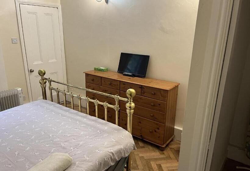 스탠다드 룸, Beverley Budget Inn
