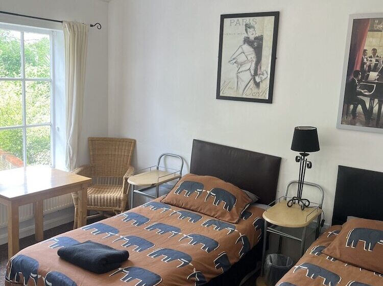 Номер Superior Вид на Сад, Beverley Budget Inn